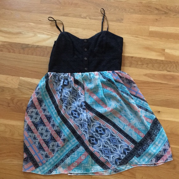 dress - Picture 1 of 4